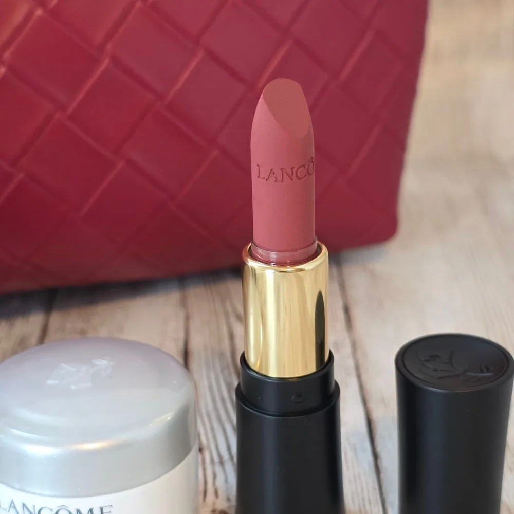 Women's Lancôme Makeup Set of 7, travel size NWOT